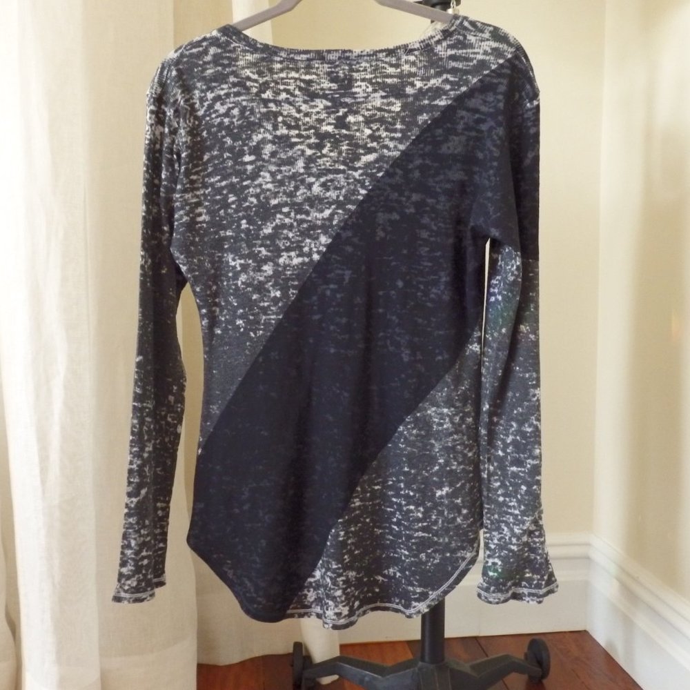 Go Couture V Neck Color Block Marled Pattern Top … - image 6